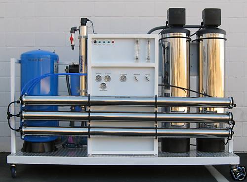 Figure 5 Skid-mounted water purification system.